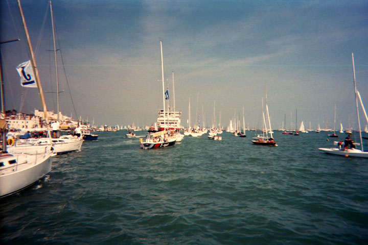 there's a wonderful buzz to the racing at Cowes (probably as well since the social side is rubbish)